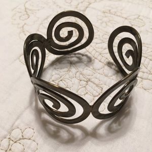 CUFF BRACELET.